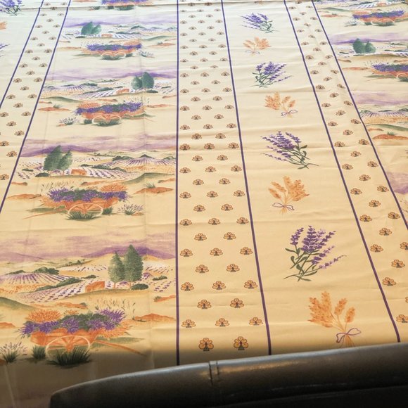 NWOT Large Vintage Table Cloth - Picture 2 of 6